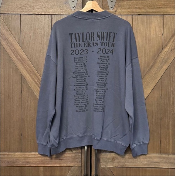 *NWT* Taylor Swift Eras Tour Official Crew Neck Sweatshirt - Picture 2 of 9